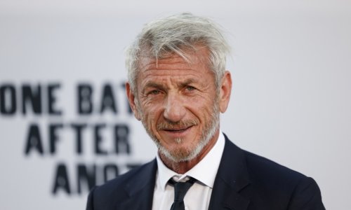 Holivudski zavodnik ne odustaje: Sean Penn ponovno s mlađom partnericom