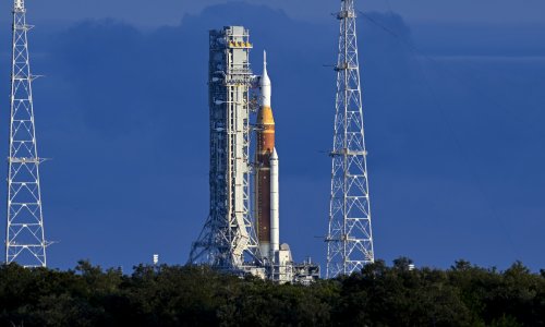 NASA-ina mega raketa stigla je na rampu za lansiranje, evo što slijedi