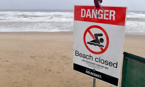 Australija zbog napada morskih pasa zatvorila na desetke plaža