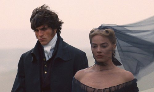 Zgodni glumac progovorio o kemiji s Margot Robbie