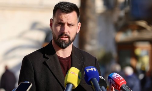 Šuta i Ivošević u sukobu: Jedan tvrdi da Split može kupiti Spaladium Arenu za 2501 euro