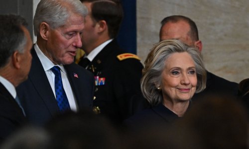 Kaznene prijave za Clintonove? Odbili svjedočiti o Epsteinu, Kongres povukao drastičan potez