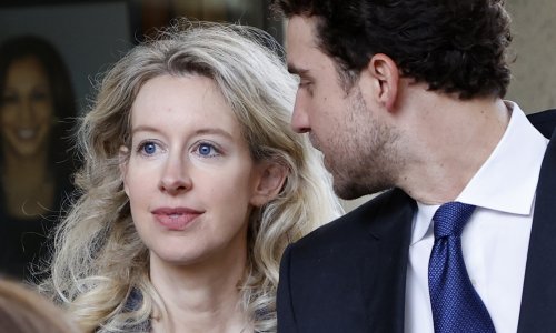 Bivša šefica Theranosa moli Trumpa da joj skrati zatvorsku kaznu