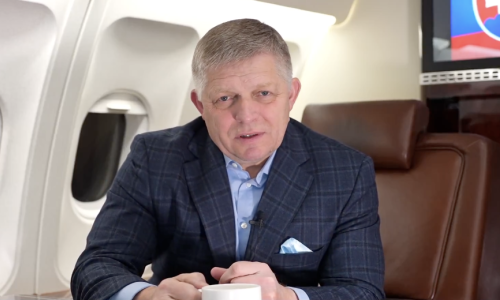 Fico se raspištoljio: Napao Kaju Kallas, Costu prozvao za 'strašno skupe večere'