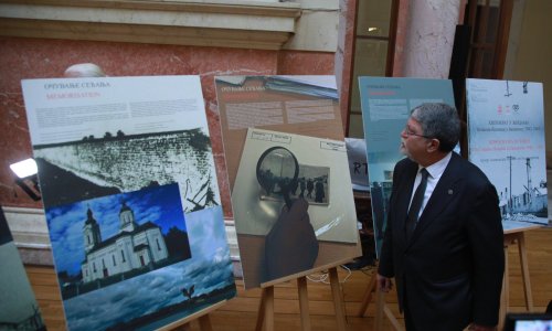 Tonino Picula usred Beograda gledao izložbu o Jasenovcu: Brnabić napravila skandal