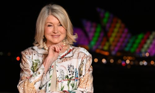 Izgleda nestvarno: Martha Stewart odbacila navode o plastičnim operacijama, ali ovo je prešutjela