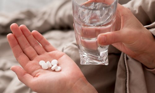 Milijuni uzimaju aspirin za srce, a liječnici upozoravaju: Nuspojave nisu baš tako bezazlene