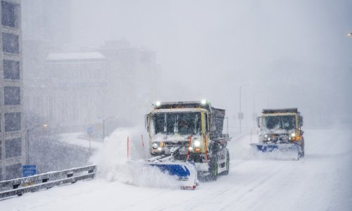 Žestoka zimska oluja usmrtila najmanje sedmero ljudi u SAD-u, 800.000 ljudi je bez struje