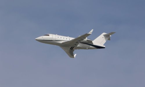 Privatni zrakoplov s osam osoba srušio se pri polijetanju u Maineu