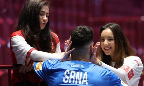 Ljepotica s tribina: Tko je tajanstvena djevojka Zvonimira Srne?