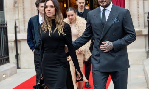Modni trijumf u sjeni optužbi: Victoria Beckham primila odlikovanje u besprijekornom izdanju
