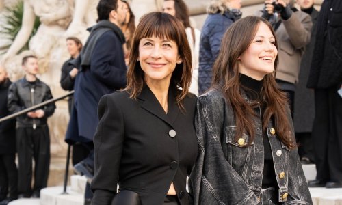 Bondova djevojka izazvala senzaciju s kćeri koja je njezina slika i prilika