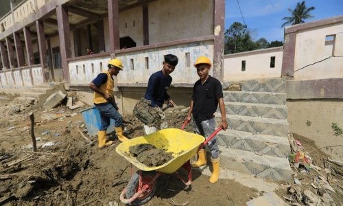 U klizištima nakon poplava u Indoneziji poginuli vojnici