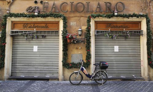 Policija mafiji otela dva kultna rimska restorana