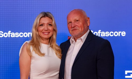 Bosonogi na pijesku: Blanka i Zlatko Mateša oduševili prizorom s jedne od najljepših plaža svijeta