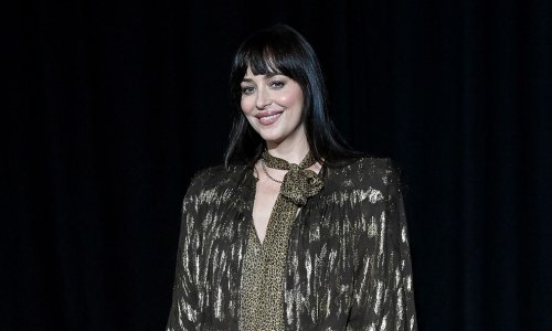 Izašla je van u gaćicama i najlonkama: Svi su gledali u nju, a njezin drzak komentar sve je 'poklopio'