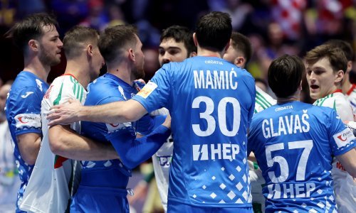 Na poluvremenu su se hrvatski igrači izvikali jedni na druge, a onda je ušao Dagur