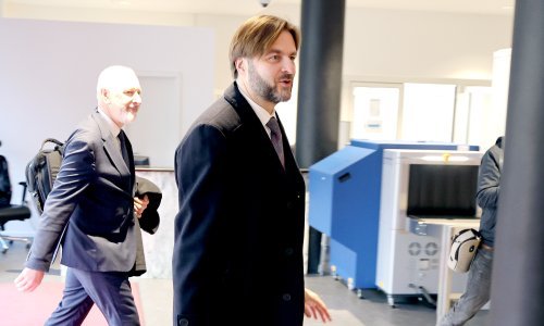 Ćorić se vraća u Vladu: Čeka se početak saborskog glasovanja