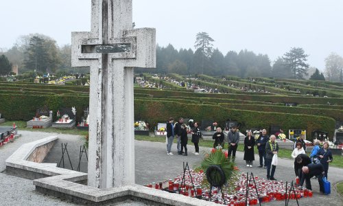 Sisačko groblje iz horora: Čovjeka ukopali u krivi grob, naplatili pokop živih...