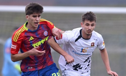 Nakon novog debakla je samo jedan igrač Hajduka imao hrabrosti izaći pred novinare