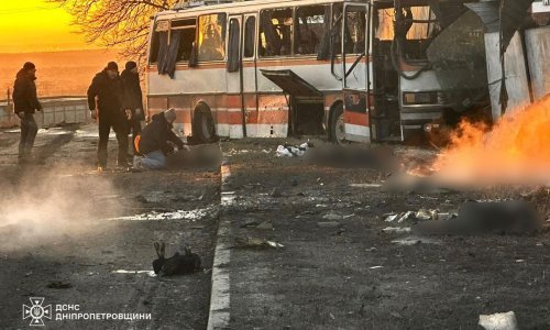 Ruski dron pogodio autobus u Ukrajini, poginulo najmanje 12 ljudi