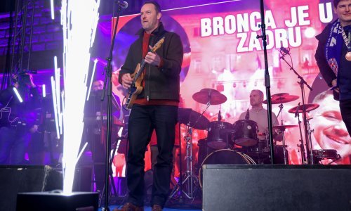 Pogledajte kako su Zadrani dočekali rukometaše, a Sigurdsson se primio i gitare