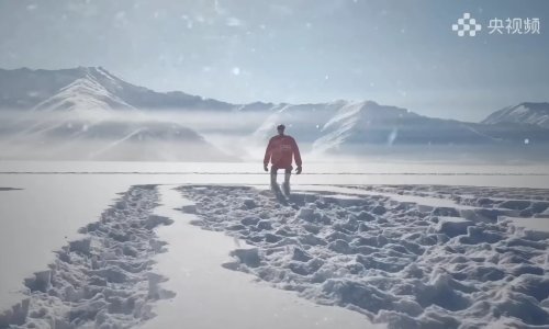 VIDEO Humanoidni robot hodao na -47 °C i ispisao olimpijski znak na snijegu