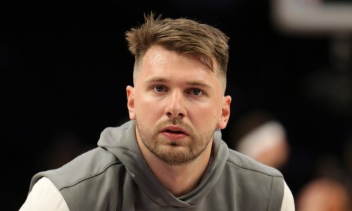 Dallas je prije godinu dana dao Dončića za Davisa. Sad ga se riješio