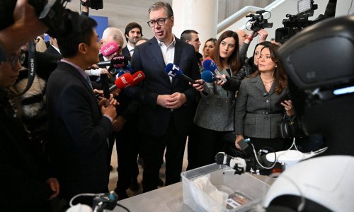 Vučić uvjerava da će izbori u Srbiji biti održani ove godine, spomenuo i Crvenu zvezdu