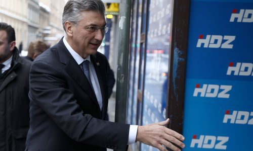 HDZ Grada Zagreba: 'Radikalno lijeva sekta Možemo! nastavlja terorizirati građane'