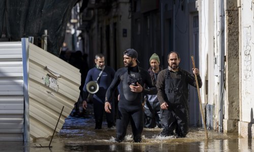 VIDEO 'Leonardo' paralizirao Pireneje: Tisuće evakuiranih, dvoje mrtvih