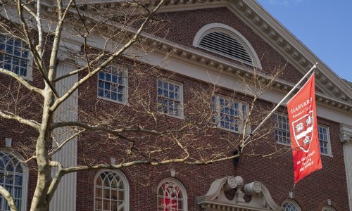 Trumpov obračun s Harvardom: Ukidaju im važne programe, oni ih već tužili