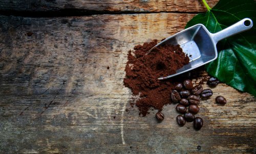 Još uvijek automatski bacate talog nakon jutarnje kave? Vrijeme je da stanete