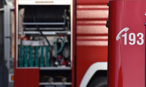 U požaru u kući kod Osijeka jedna osoba smrtno stradala