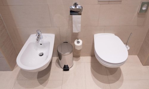 Voditeljica ušla u kupaonicu i ostala zbunjena: 'Ljudi, molim vas, objasnite mi što je ovo'