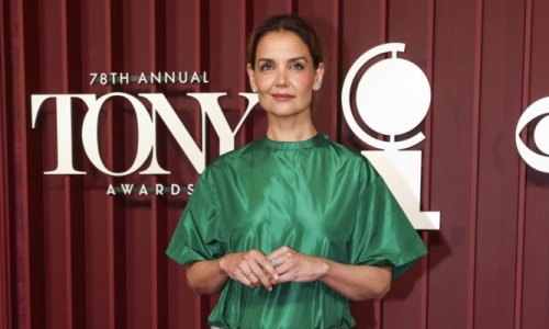 Dirljiva poruka Katie Holmes upućena preminulom kolegi iz kultne serije slama srca