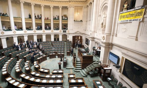 Bruxelles dobio vladu nakon skoro 20 mjeseci, činit će je sedam stranaka