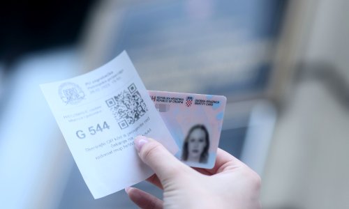 Osobne iskaznice s trajnim važenjem ipak nisu trajne: Građani ih moraju zamijeniti