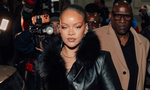 Žena pucala na Rihanninu kuću iz vozila, jedan metak probio zid kuće