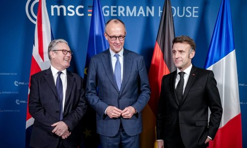 Starmer pozvao na jačanje obrane i diplomacije: Nismo na raskrižju, već pravocrtnom putu