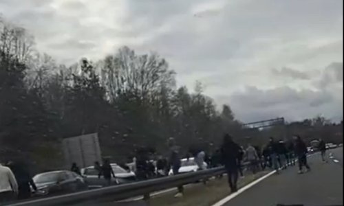 Pogledajte kako je policija u posljednji trenutak na autocesti spriječila obračun Torcide i Ultrasa