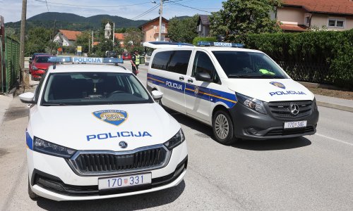 Usred Krapine pucali iz pištolja u svadbenoj koloni i divljali automobilima