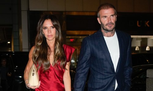 Victoria Beckham 'zapalila' Valentinovo u crvenoj haljini s dekolteom