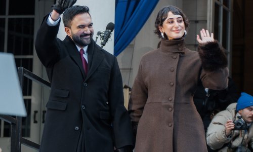 Ovaj stajling morate vidjeti: Prva dama New Yorka odjenula dva balonera i izazvala lavinu komentara