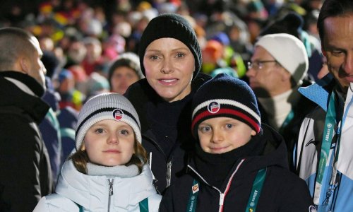 Princeza Charlene blista u bijelom, ali svi su gledali Gabriellu: Jakna je ukrala show