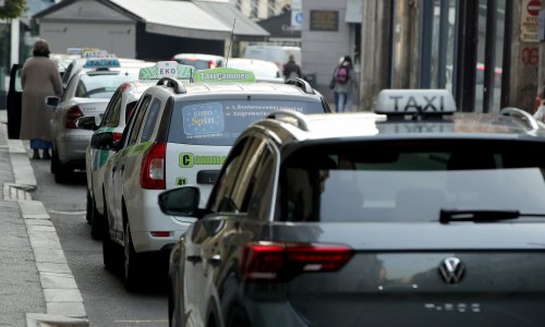 Velika promjena za taksiste: Bez ove kartice od lipnja više ne smiju na cestu