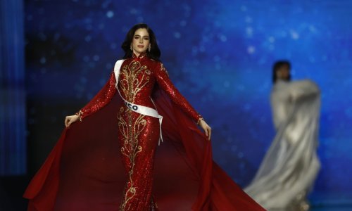 Miss Universe se srušila usred parade: Dramatičan trenutak Fatime Bosch snimljen kamerom