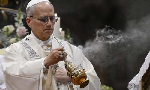 Vatikan usvaja AI tehnologiju: Uvode uslugu prevođenja mise uživo