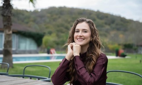 Od izbora za Miss Turske do teške obiteljske drame: Oya Unustasi o ulozi u hit seriji Nove TV