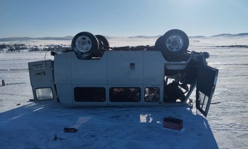 Turistički autobus propao u ledeno Bajkalsko jezero: Traje potraga za sedmero ljudi